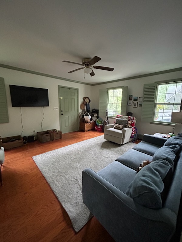 Tidy living room after cleaning service